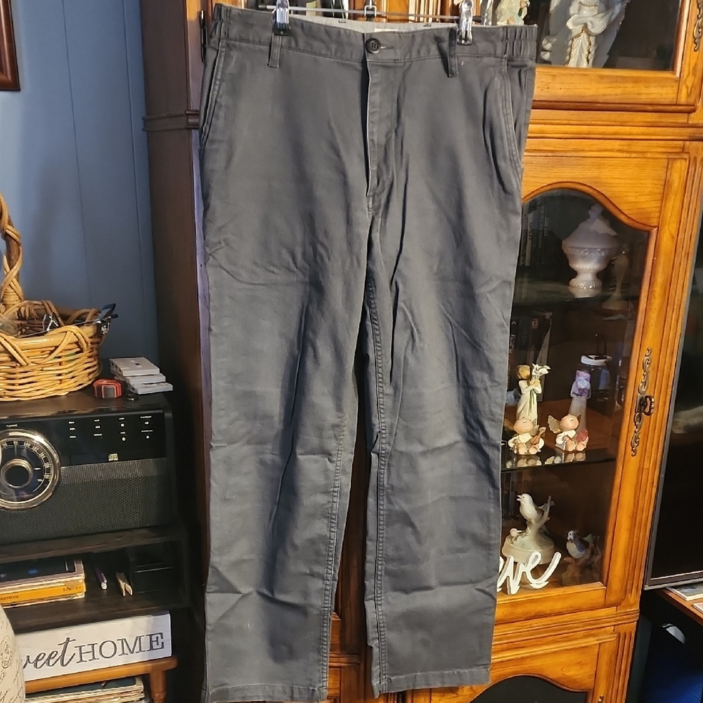 ✨5/$8✨ Men's Dockers Gray Chinos Business-Casual Style B4